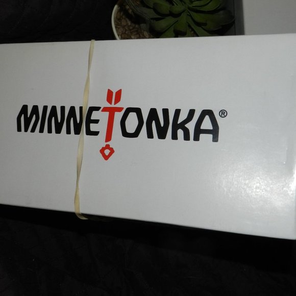 Minnetonka Wedge Sandal Frayed Blue Jean Comfort Slide in Sandal 🆕 Box📦⌚🏃🏻🚚 - Picture 7 of 11